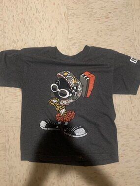 Men's Grey and Black T-shirt